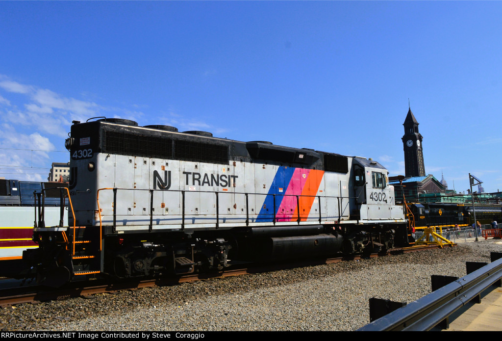   NJT 4302  3/4 Rear to Cab Shot (Engineer's Side)